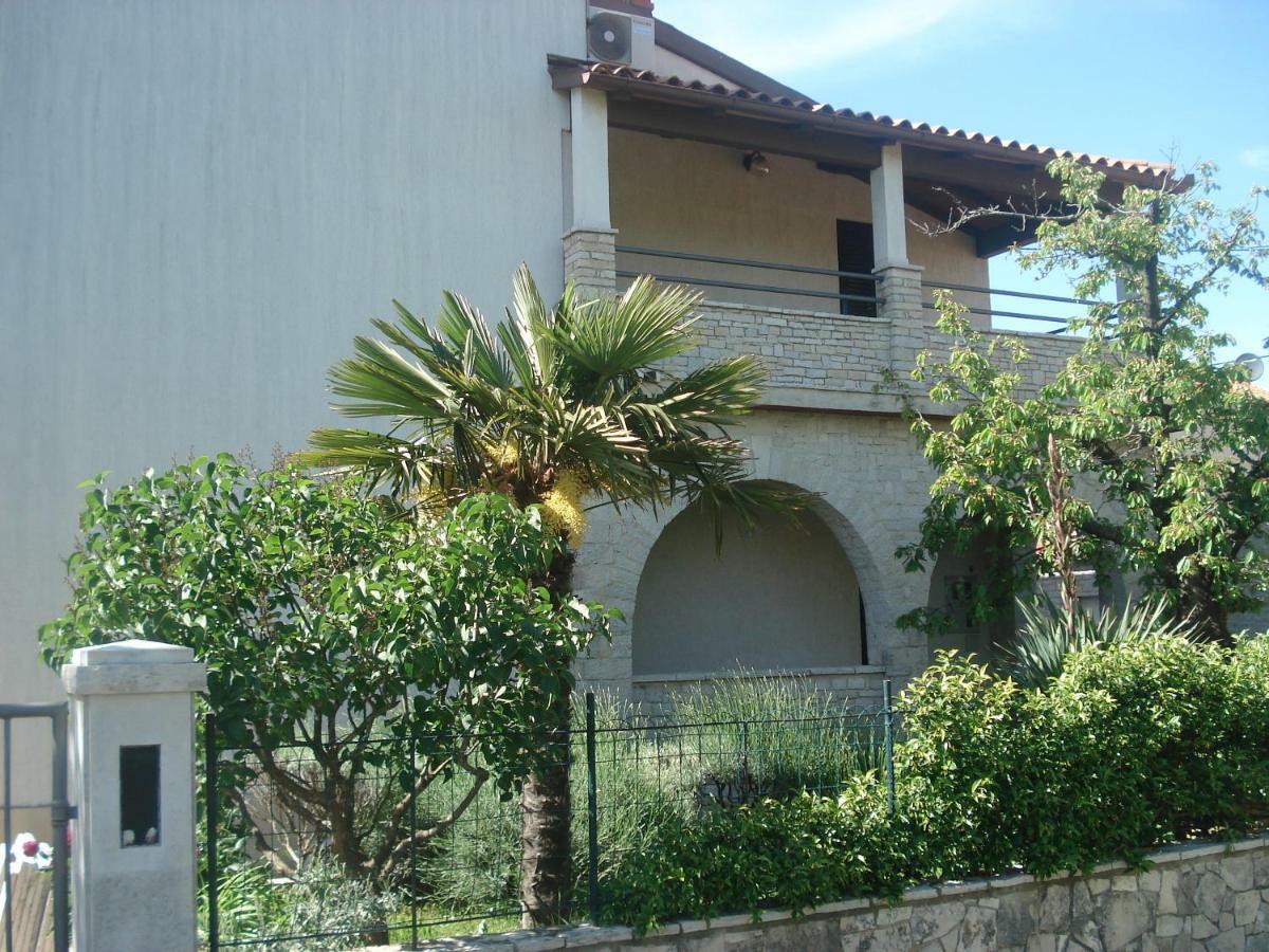 Apartment Tijano Krnica Exterior foto