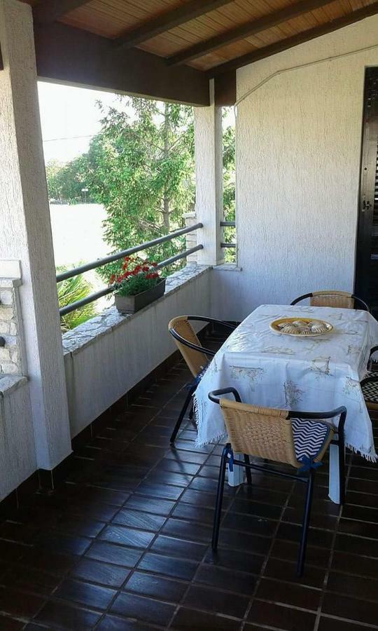 Apartment Tijano Krnica Exterior foto