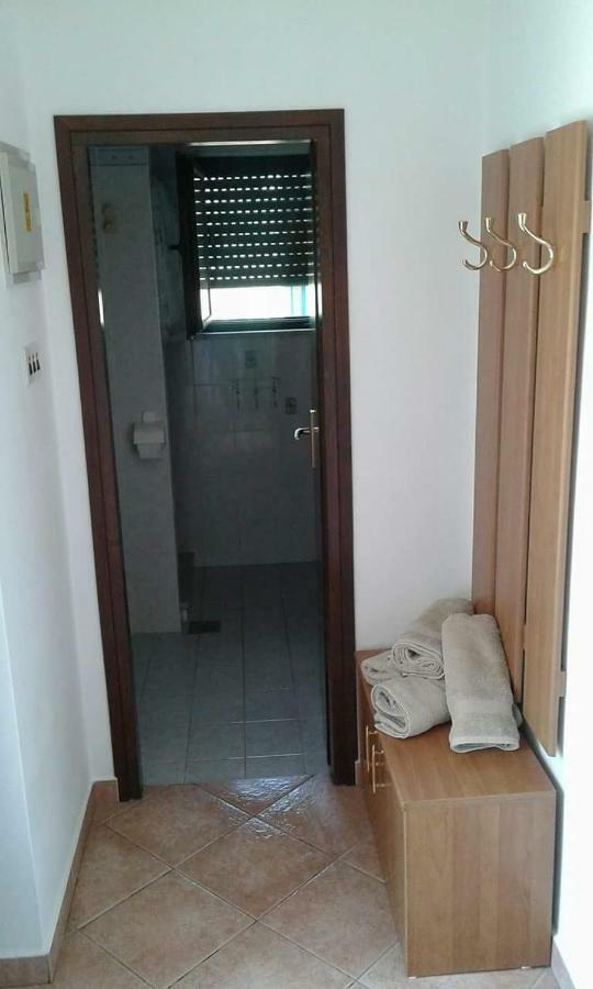 Apartment Tijano Krnica Exterior foto